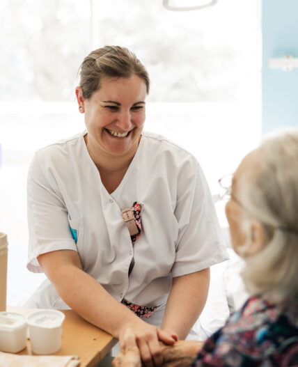 Soins médicaux et de réadaptation gériatrique